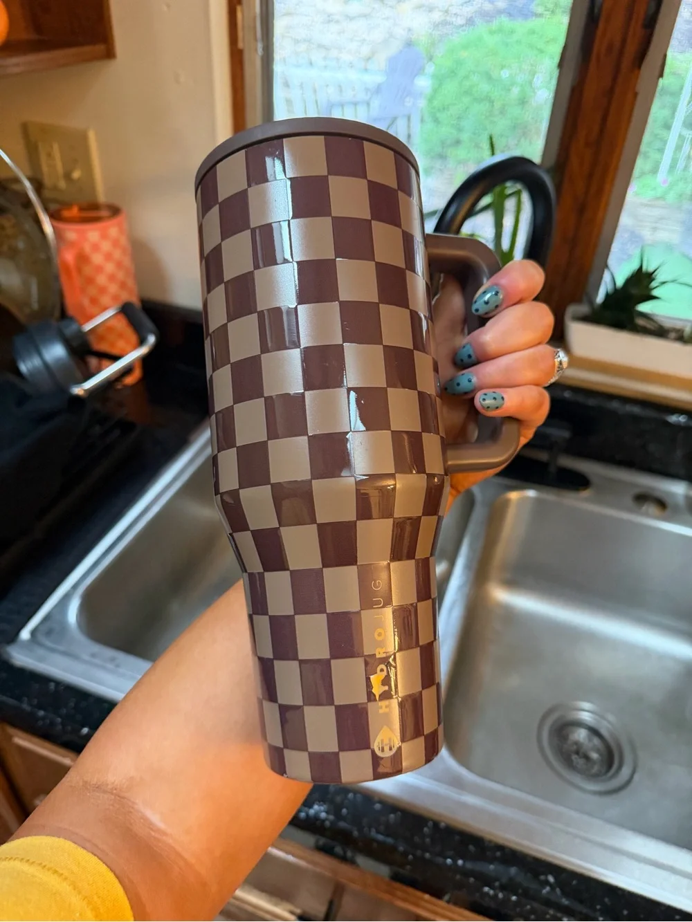 N/A checkerboard travel kitchen